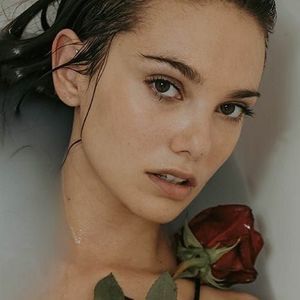 Meet your Posher, Jules